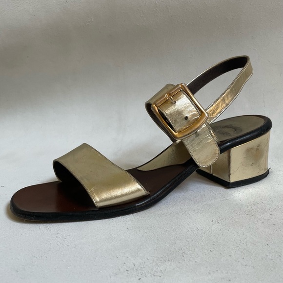 1970s gold leather sandal with chunky heel by Eva Sonnino for Bernardo - Picture 2 of 8